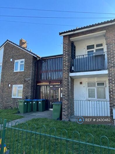 Studio To Rent In Panfield Road, London, SE2