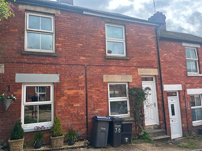 3 Bedroom Terraced House For Sale In Bell Street, SP11