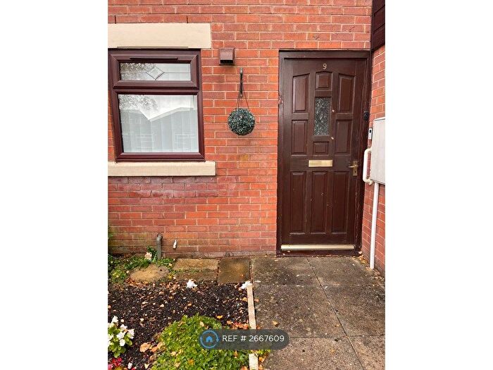 1 Bedroom Flat To Rent In Willow Court, Standish, Wigan, WN6