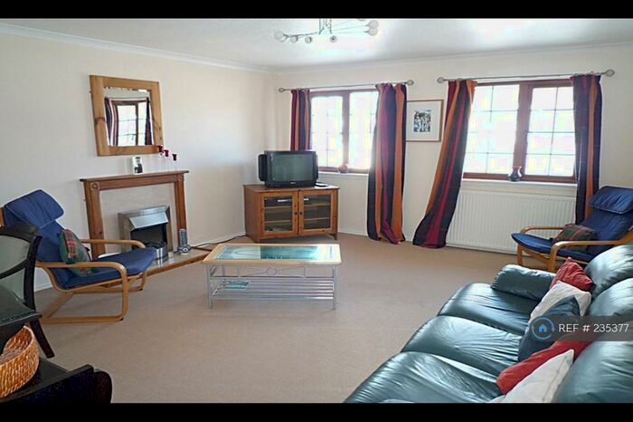 2 Bedroom Flat To Rent In Ladyknowe Court, Moffat, DG10