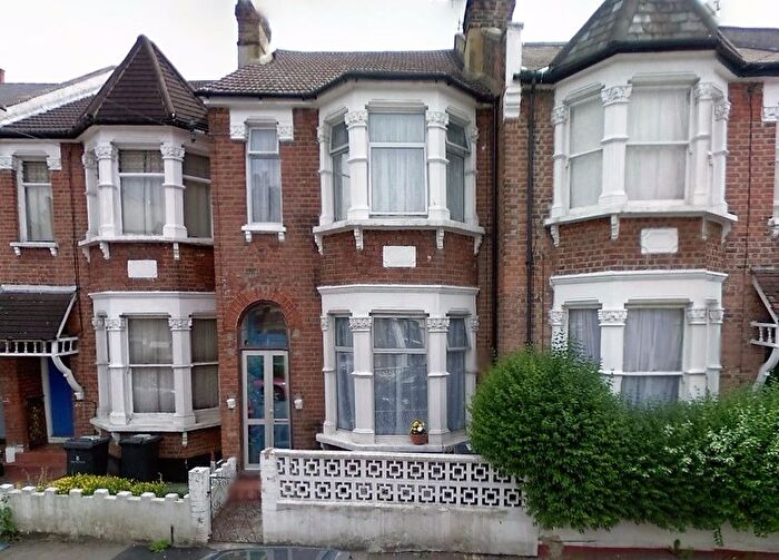 4 Bedroom Terraced House To Rent In Harpenden Road, London, SE27
