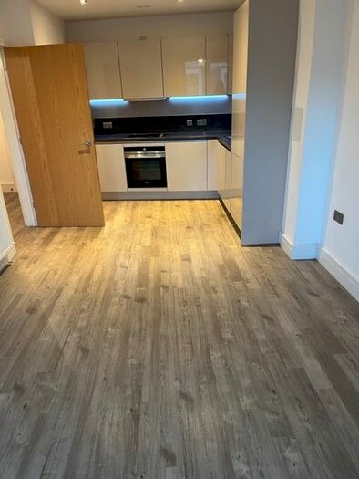 1 Bedroom Flat To Rent In Kingsland High Street, Dalston, E8