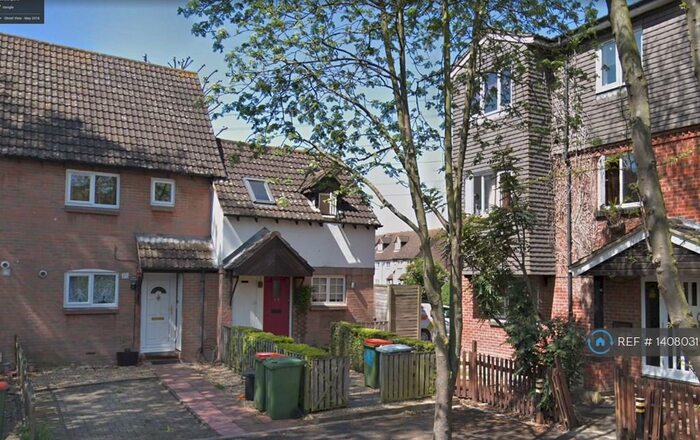 1 Bedroom Terraced House To Rent In Emerald Close, London, E16