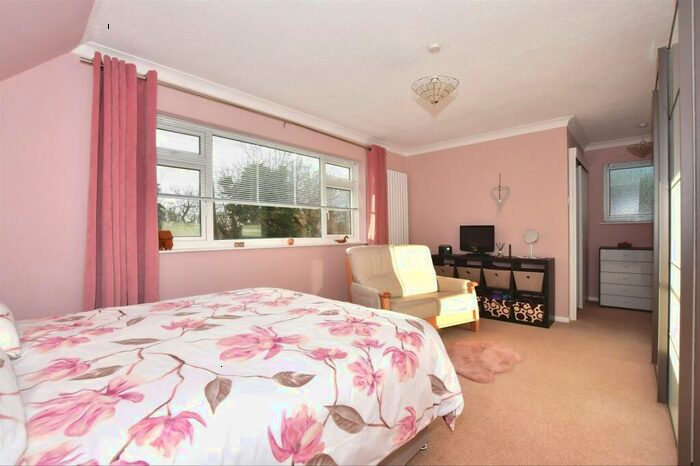 4 Bedroom Detached House For Sale In White Hill Close, Lower Hardres, Canterbury, Kent, CT4