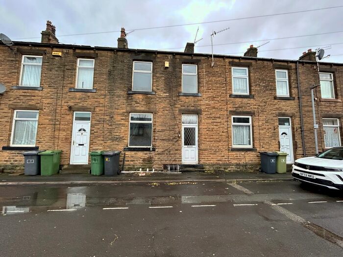 3 Bedroom Terraced House To Rent In Jessamine Street, Ravensthorpe, Dewsbury, WF13