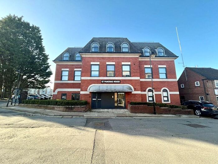 1 Bedroom Apartment For Sale In Jacobs Yard, Basingstoke, Hampshire, RG21