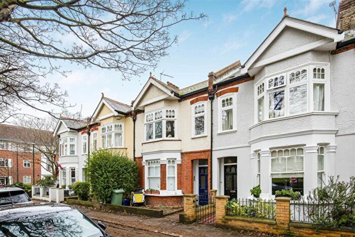 2 Bedroom Flat To Rent In Palmers Road, East Sheen, SW14