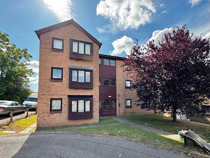 2 Bedroom Flat For Sale In Collingwood Avenue, Newport, NP19