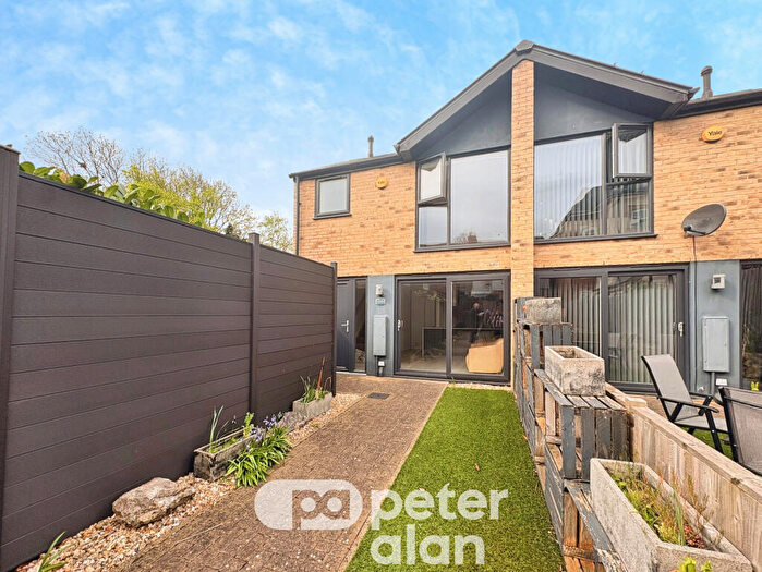 2 Bedroom House To Rent In Sir Walter Mews, Pontcanna, CF11