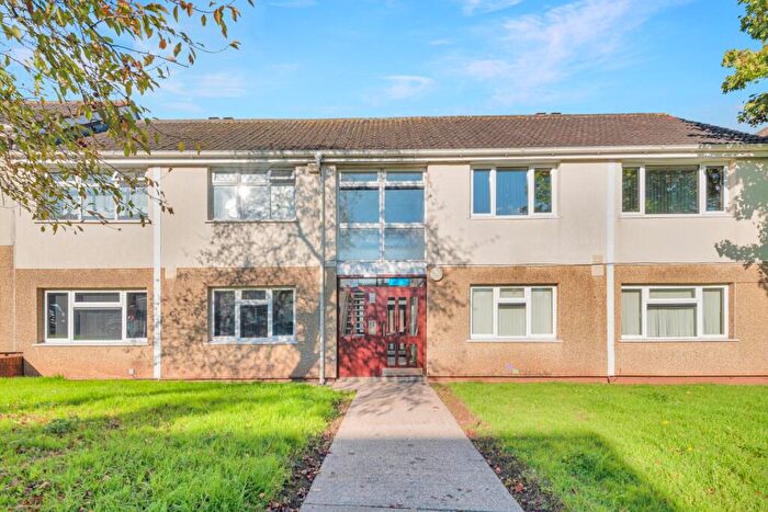 1 Bedroom Flat For Sale In Prestatyn Road, Rumney, Cardiff, South Glamorgan, CF3
