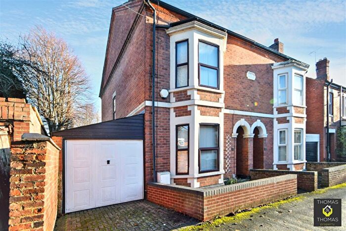 3 Bedroom Semi Detached House For Sale In Henry Road, Gloucester, GL1