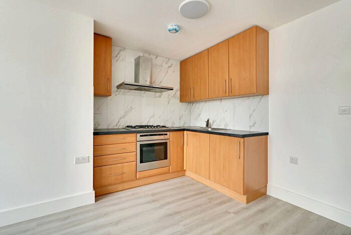 2 Bedroom Maisonette To Rent In Alveston Avenue, Kenton, HA3