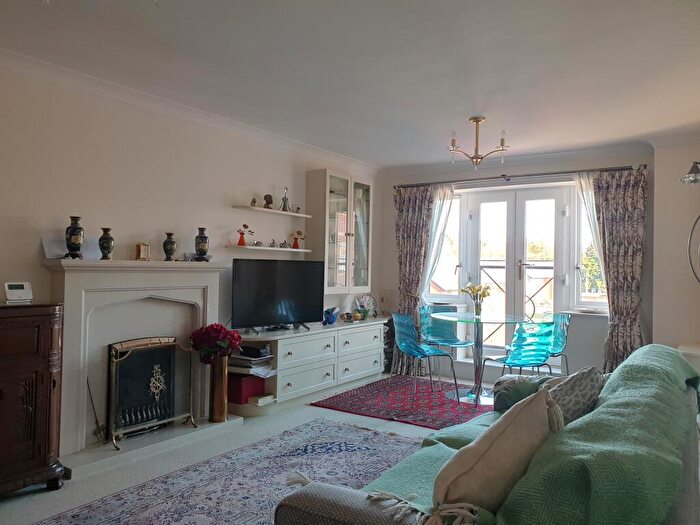 2 Bedroom Flat For Sale In Brook Court, Burcot Lane, Bromsgrove, Worcester, B60