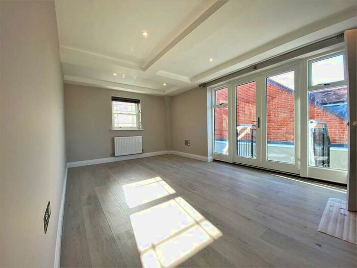 1 Bedroom Apartment To Rent In Station Road, Marlow, SL7