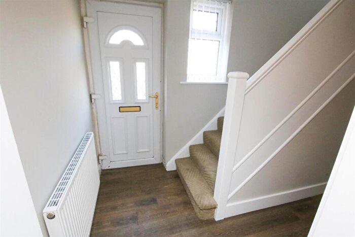 3 Bedroom Semi-Detached House For Sale In Melton Mill Lane, High Melton, Doncaster, DN5