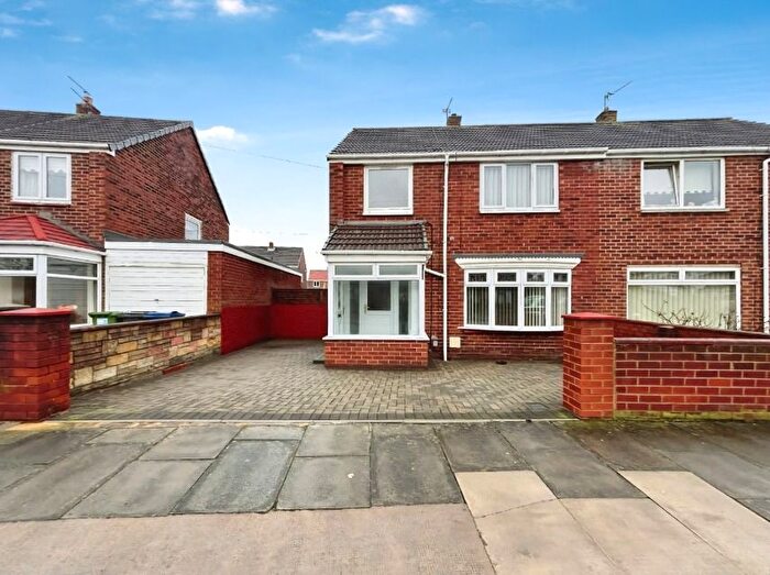 3 Bedroom Semi-Detached House To Rent In Gainsborough Avenue, South Shields, NE34