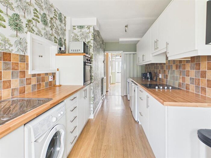 3 Bedroom Terraced House For Sale In Poitiers Road, Cheylesmore, Coventry * Vacant & No Upward Chain*, CV3