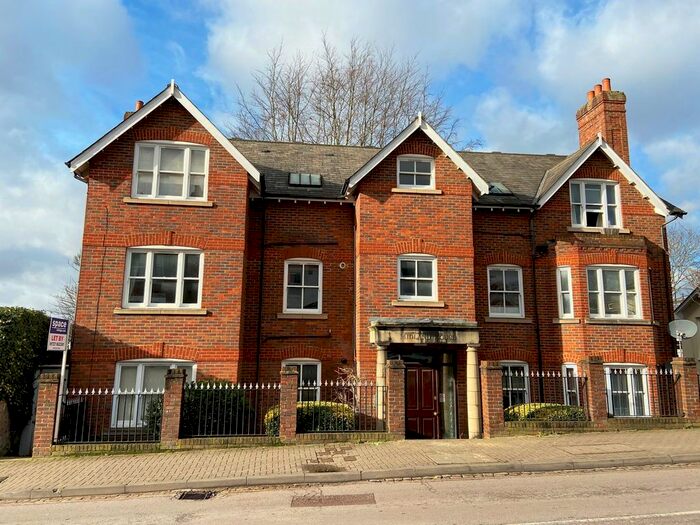 2 Bedroom Flat To Rent In Alma Road, St Albans, AL1
