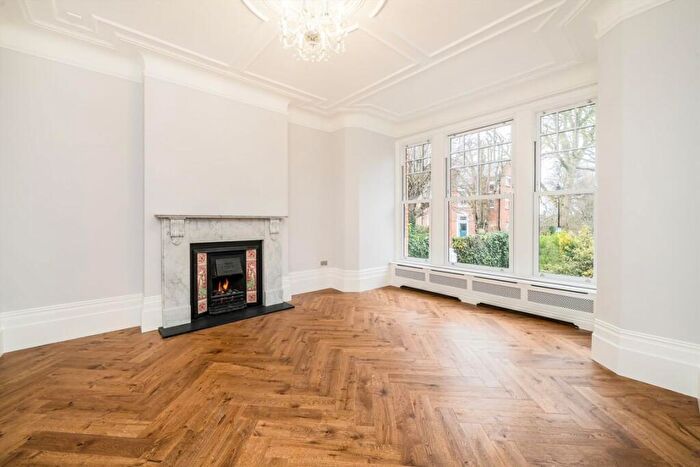 7 Bedroom House For Sale In Coolhurst Road, Crouch End, N8