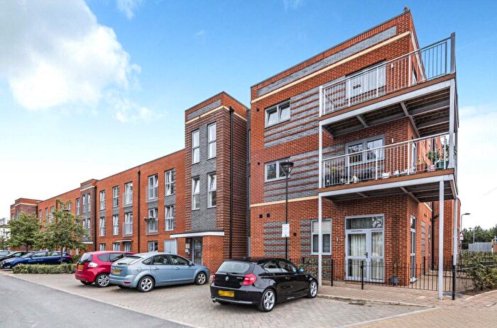 2 Bedroom Flat To Rent In Meridian Way, Southampton, SO14