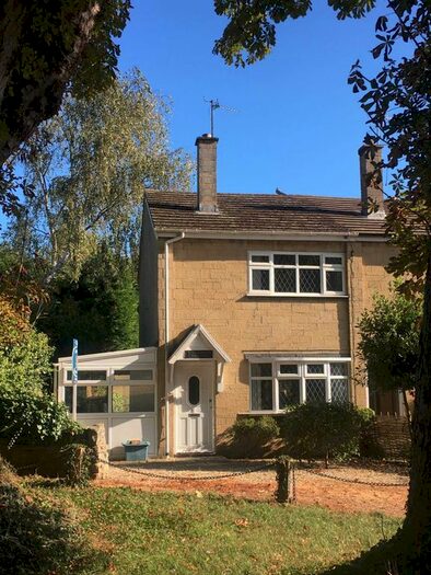 2 Bedroom Semi-Detached House To Rent In Main Street, Fringford, OX27