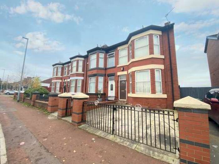 Houses for sale & to rent in M11 4EF, West Street, Ancoats And Clayton