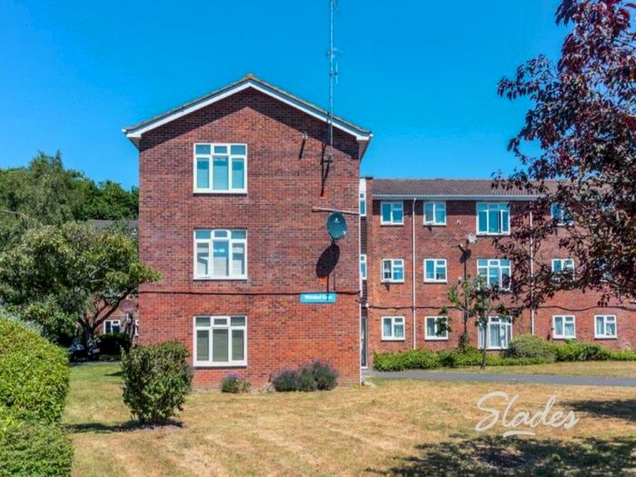 2 Bedroom Flat To Rent In Whimbrel Court, Curlew Road, Christchurch, BH23