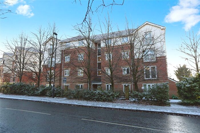 2 Bedroom Flat For Sale In West End Road, Southampton, Hampshire, SO18