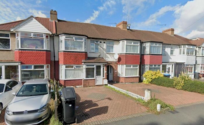5 Bedroom Terraced House To Rent In Great Cambridge Road, Enfield, EN1