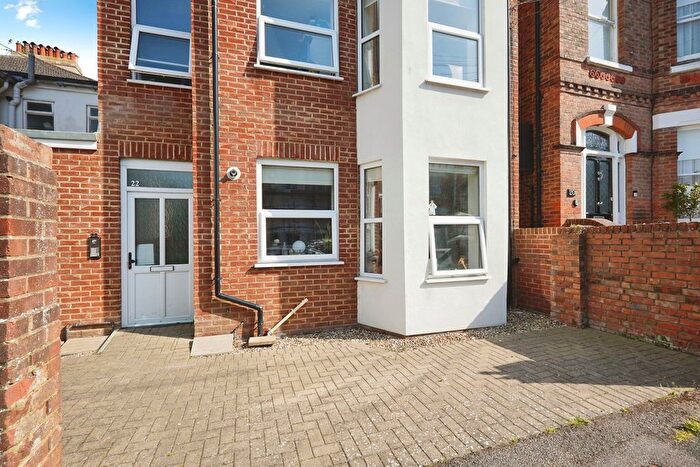 1 Bedroom Flat For Sale In Connaught Road, Folkestone, Kent, CT20