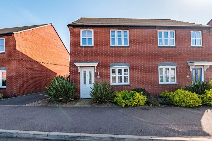 3 Bedroom Semi-Detached House For Sale In Flaxley Lane, Middlebeck, NG24