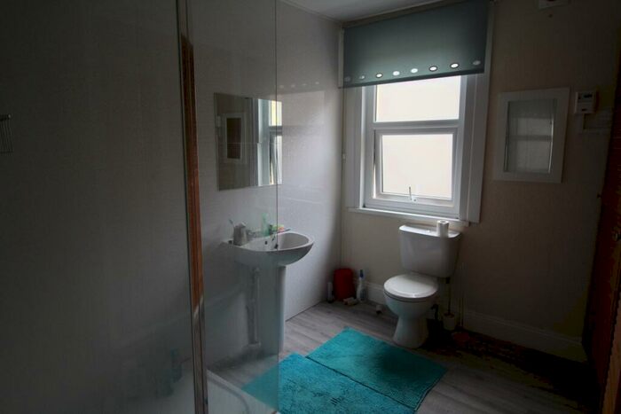 6 Bedroom House To Rent In May Terrace, Plymouth, PL4