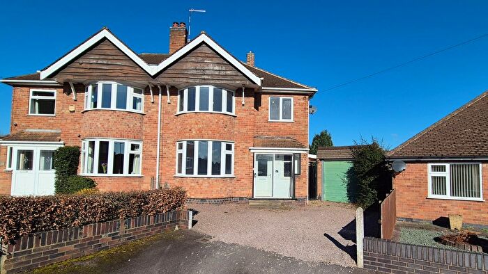 3 Bedroom Semi-Detached House To Rent In Broadgate Close, Birstall, LE4