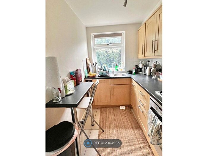 1 Bedroom Flat To Rent In Cotelands, Croydon, CR0