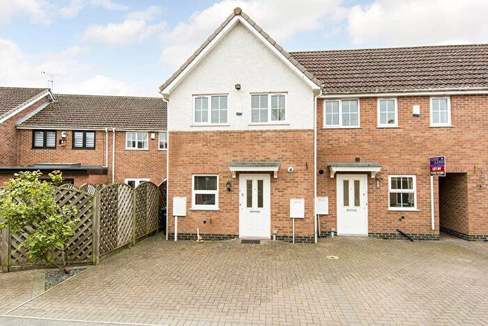2 Bedroom End Of Terrace House To Rent In Wards End, Oadby, Leicester, LE2