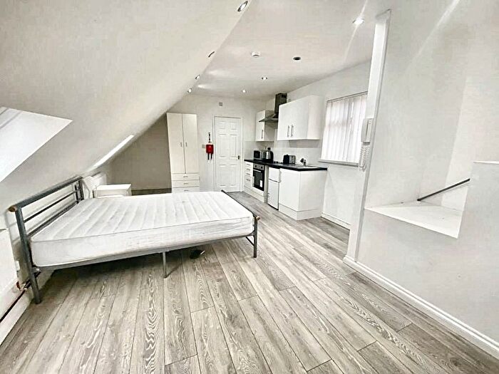 1 Bedroom Studio To Rent In Studio, Lythalls Lane, CV6