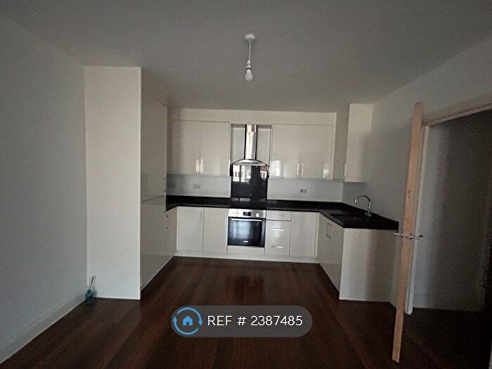 1 Bedroom Flat To Rent In Union Street, Bedford, MK40