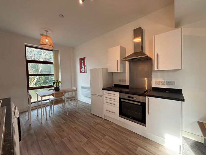 2 Bedroom Apartment To Rent In Pelham Road, Nottingham, NG5