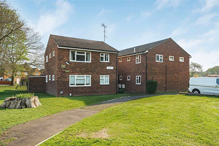 1 Bedroom Maisonette For Sale In White Paddock, Woodlands Park, Maidenhead, SL6