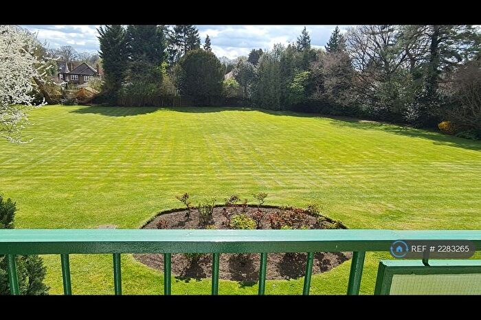 3 Bedroom Flat To Rent In Dove Park, Pinner, HA5