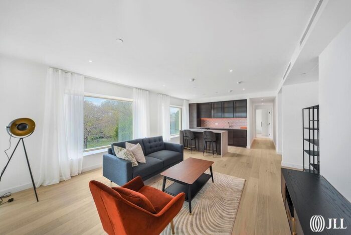 3 Bedroom Flat To Rent In Deanston Building, London, E16