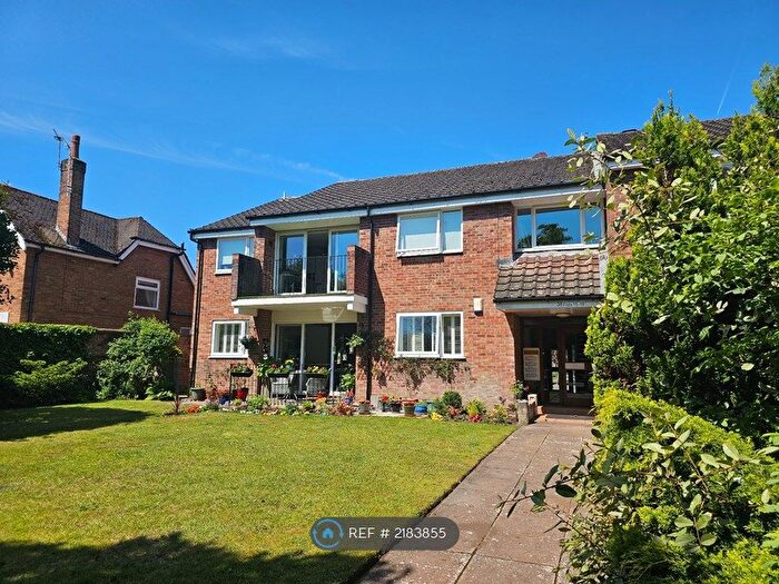 3 Bedroom Flat To Rent In Byron Court, Southport, PR8