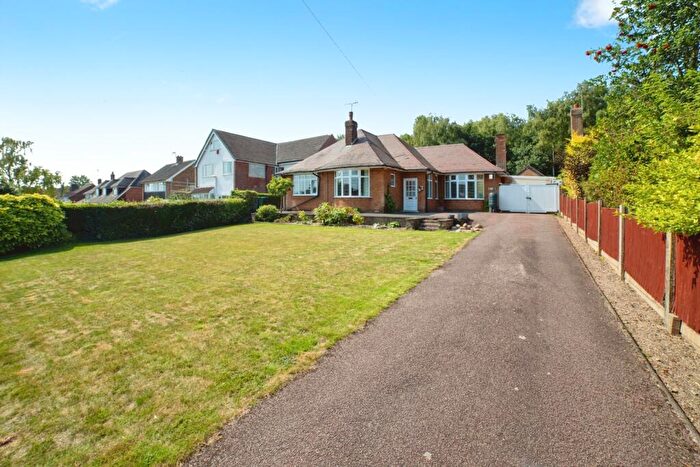 2 Bedroom Bungalow For Sale In Lindhurst Lane, Mansfield, Nottinghamshire, NG18