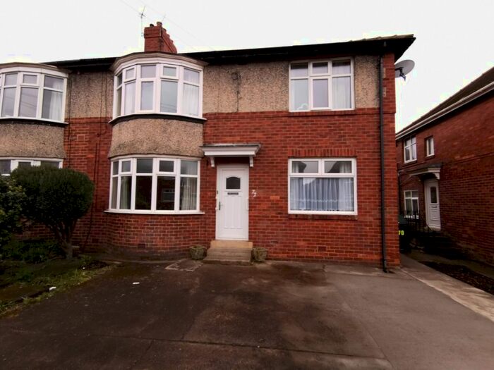 2 Bedroom Flat To Rent In Guelder Road, High Heaton, Newcastle Upon Tyne NE7
