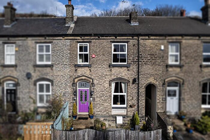 3 Bedroom Terraced House To Rent In Longwood Gate, Longwood, Huddersfield, HD3