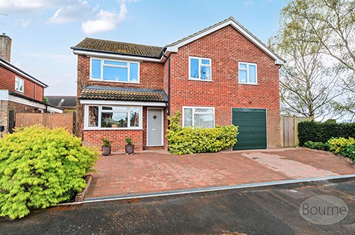 4 Bedroom Detached House For Sale In Badshot Park, Badshot Lea, Farnham, Surrey, GU9