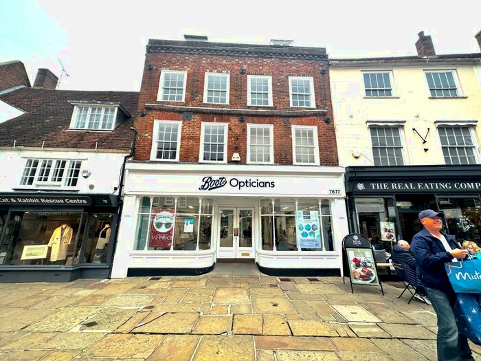 2 Bedroom Apartment To Rent In North Street, Chichester, PO19