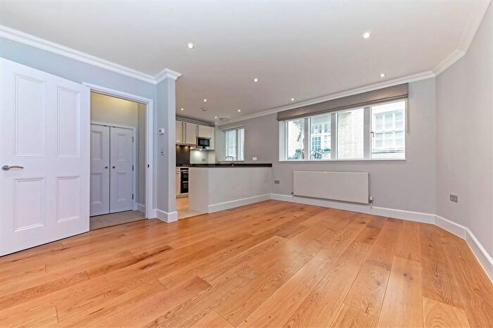 2 Bedroom Flat To Rent In Great Cumberland Place, Marylebone, W1H