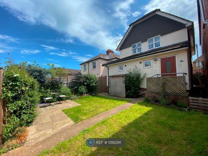 1 Bedroom Maisonette To Rent In Madrid Road, Guildford, GU2