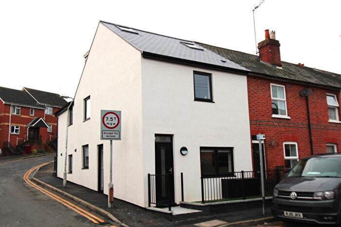 2 Bedroom Flat To Rent In Field Road, Reading, Reading, RG1